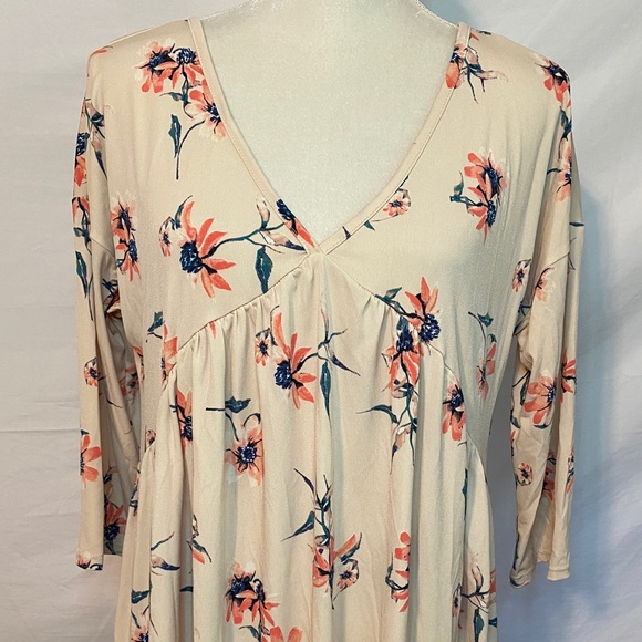 🍍🍍 MTS Back Strap Tunic Shirt - Picture 2 of 3